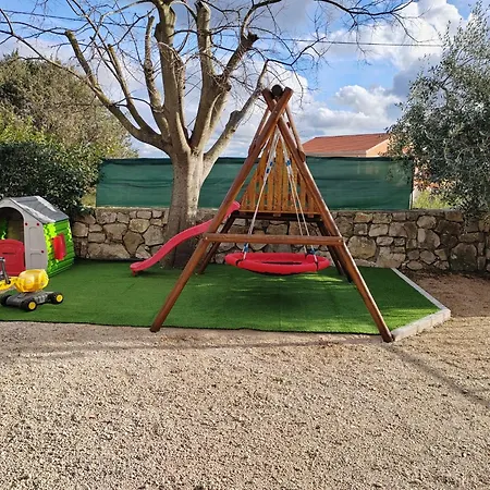 Kuca Za Odmor Cvita Holiday home